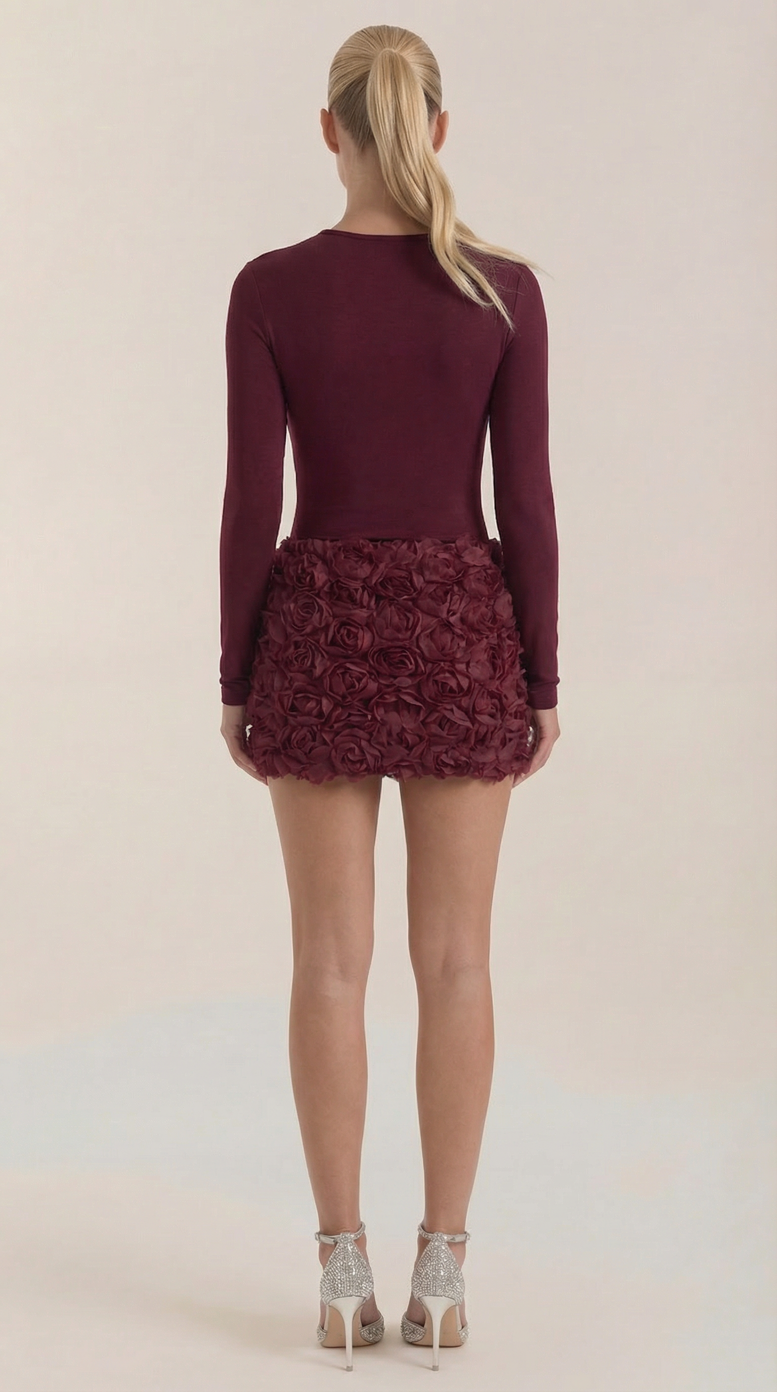 Damen Minikleid Langarm Schnitt mit Strukturdetail